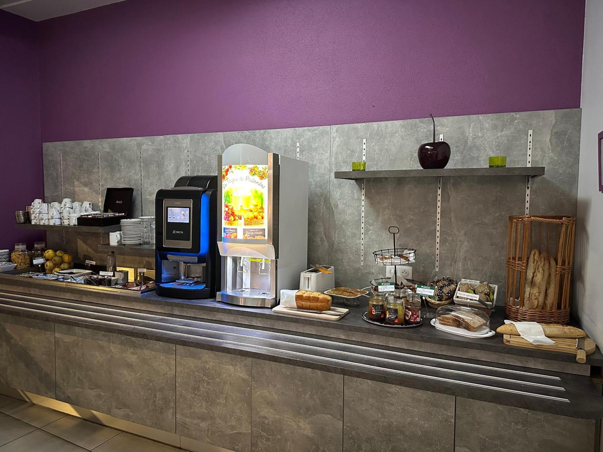 Brit Hotel Confort Nevers Centre Gare Ngoại thất bức ảnh